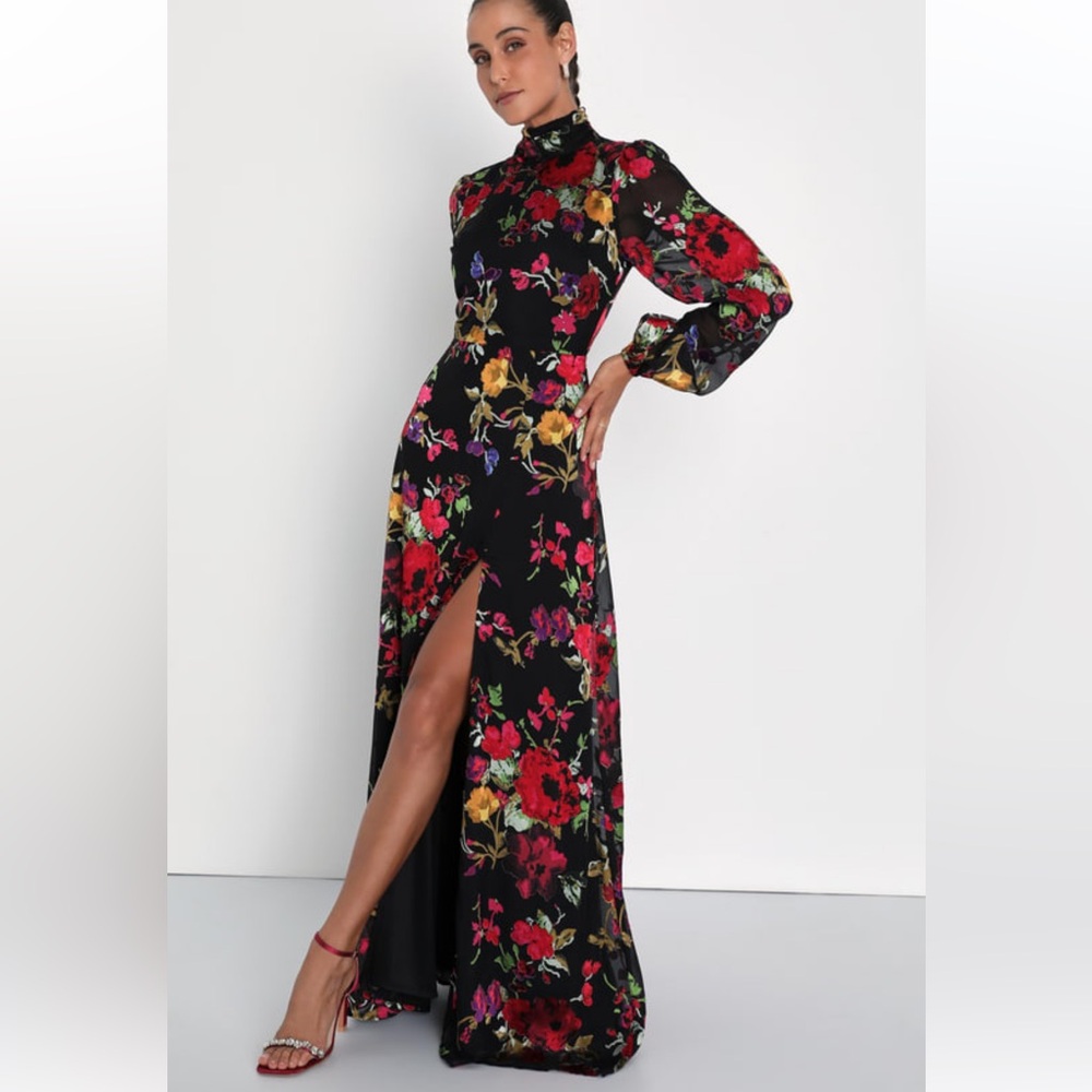 Lulu's Black Floral Long Sleeve Dress